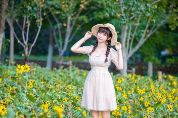 001