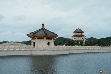 F8DA86C0-AA0D-408E-AFBB-8344660F11B4/L0/001