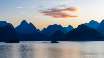 清远。桃花湖。山水画