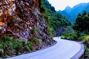 沿边公路