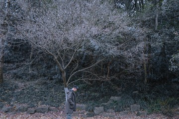 001