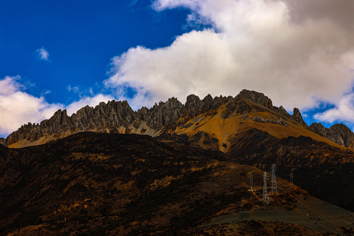 云岭山脉玄武岩地貌