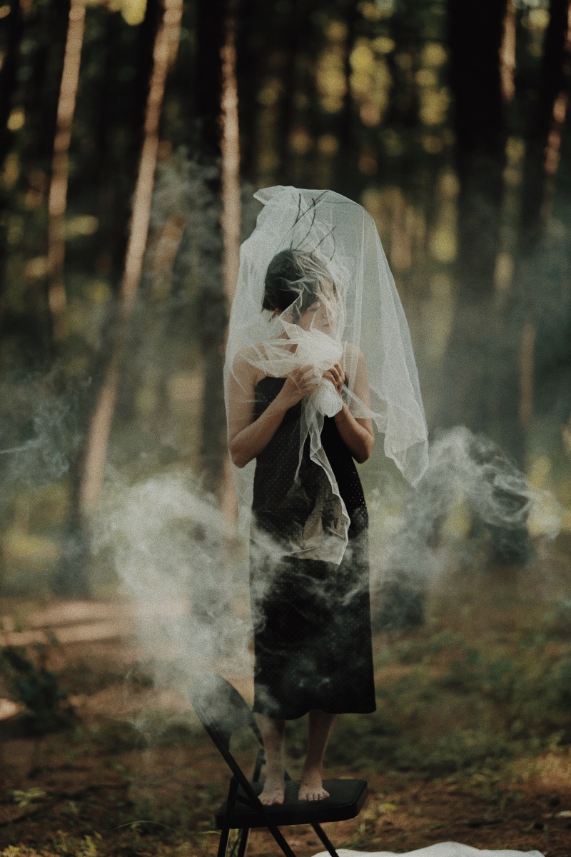 世界上有太多孤独的人都害怕走出第一步