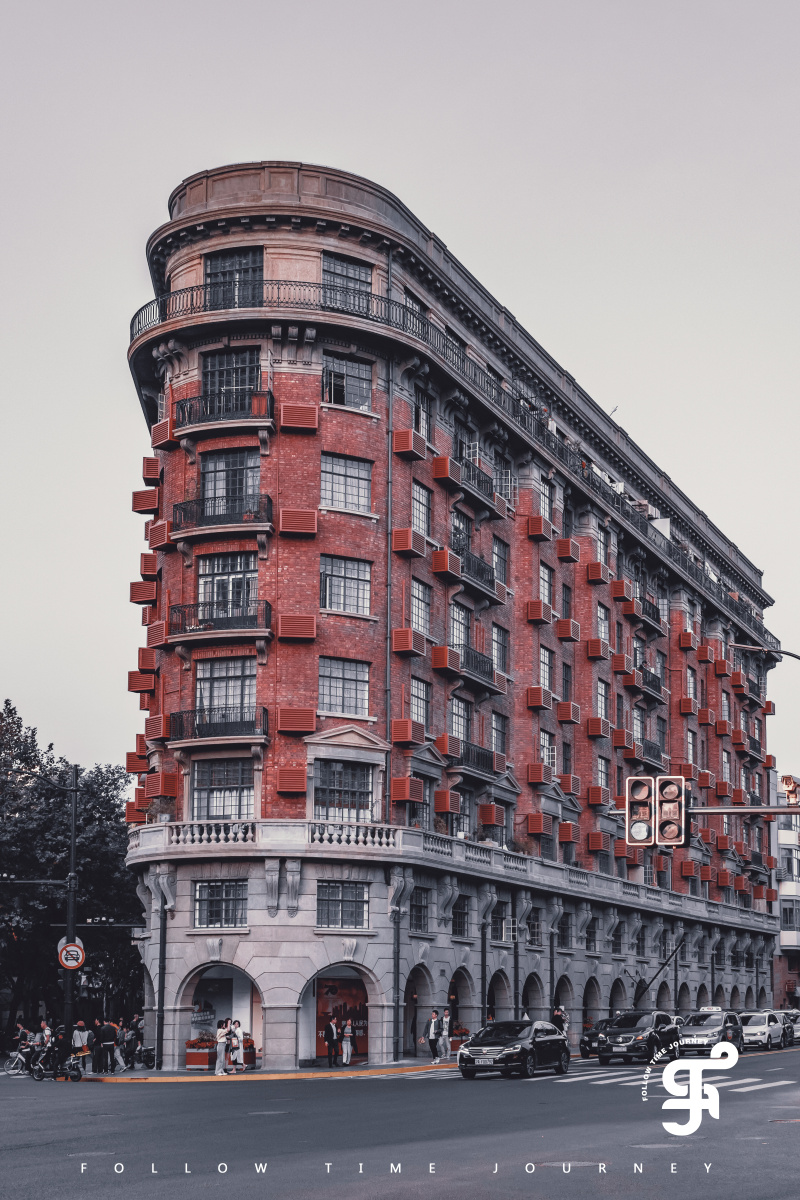 武康大楼上海第一座外廊式公寓大楼换了新装是漂亮了蛮多天气好的时候