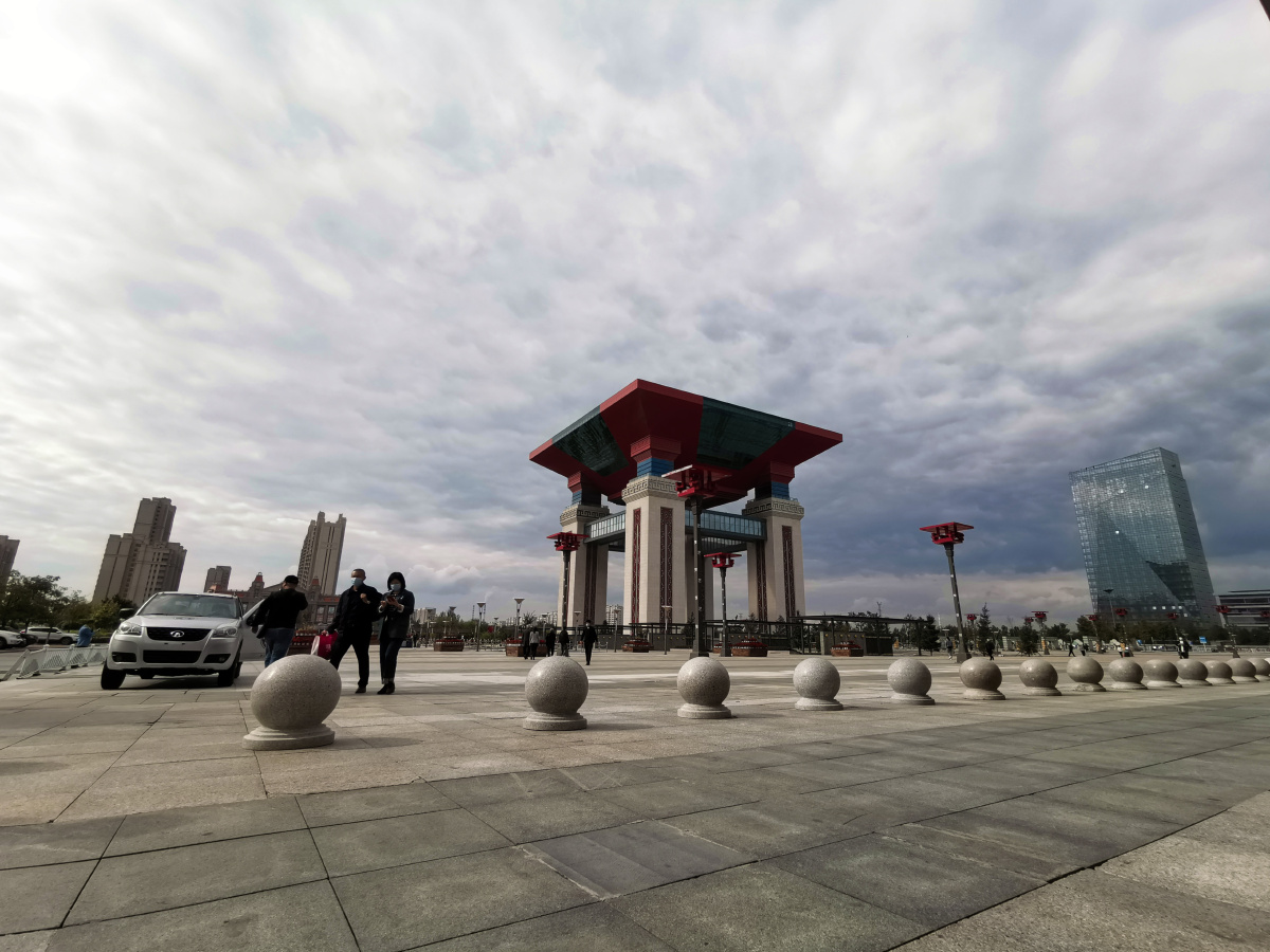 四平东站广场