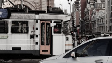 434020