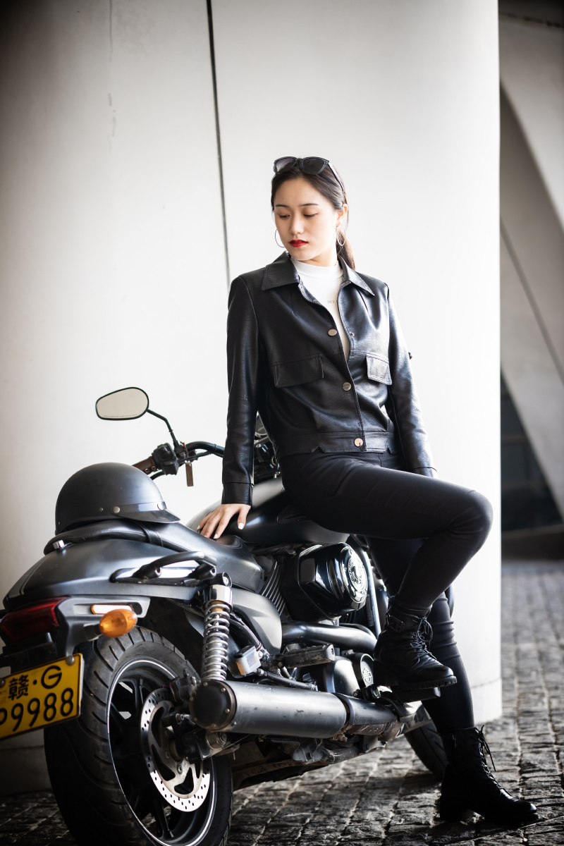 机车女孩