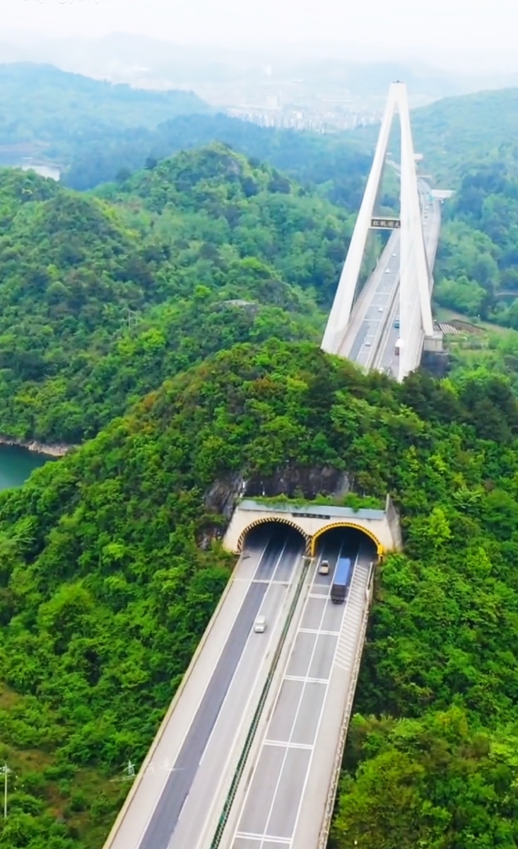 贵州红枫湖大桥
