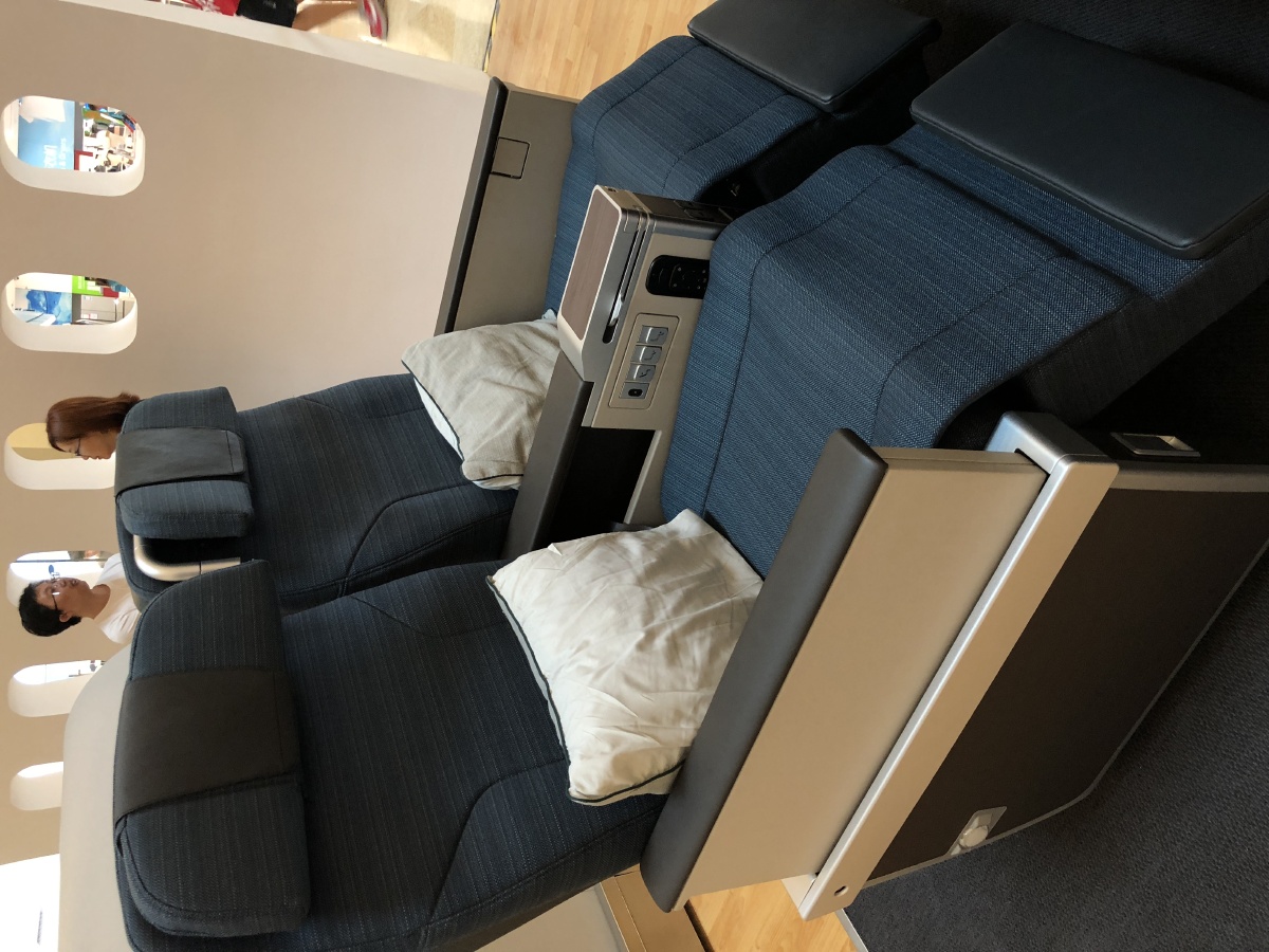 国泰航空公司全新a350客机客舱体验