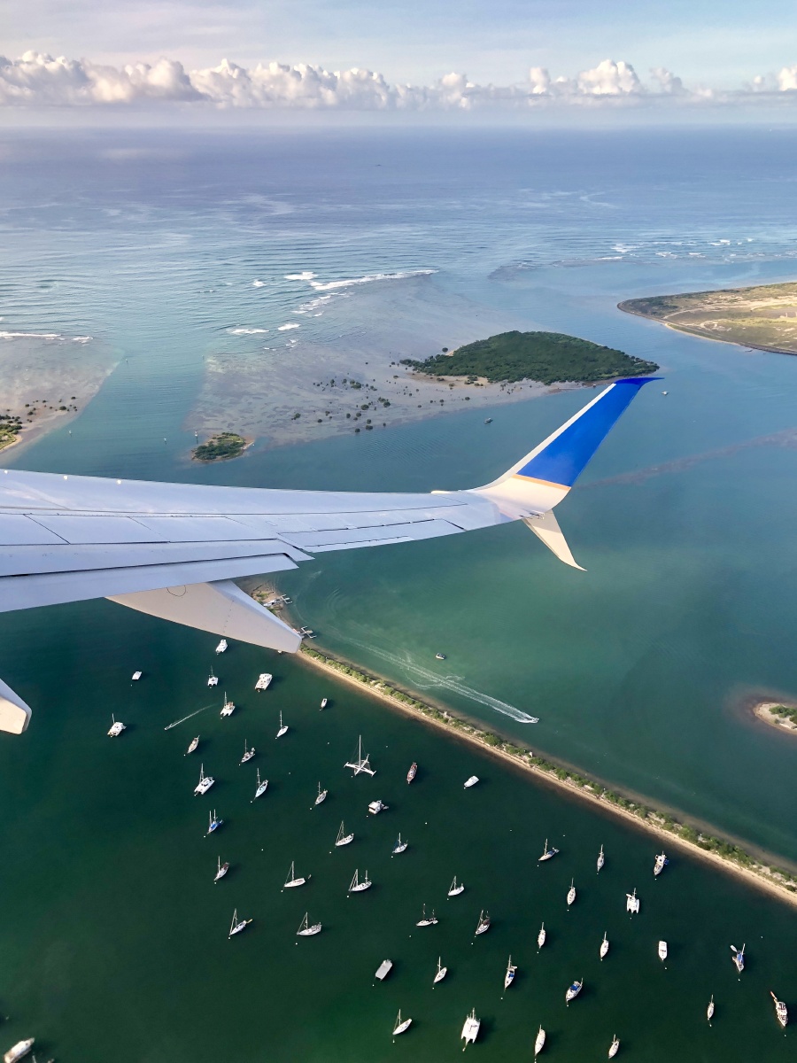 夏威夷檀香山国际机场一瞥.