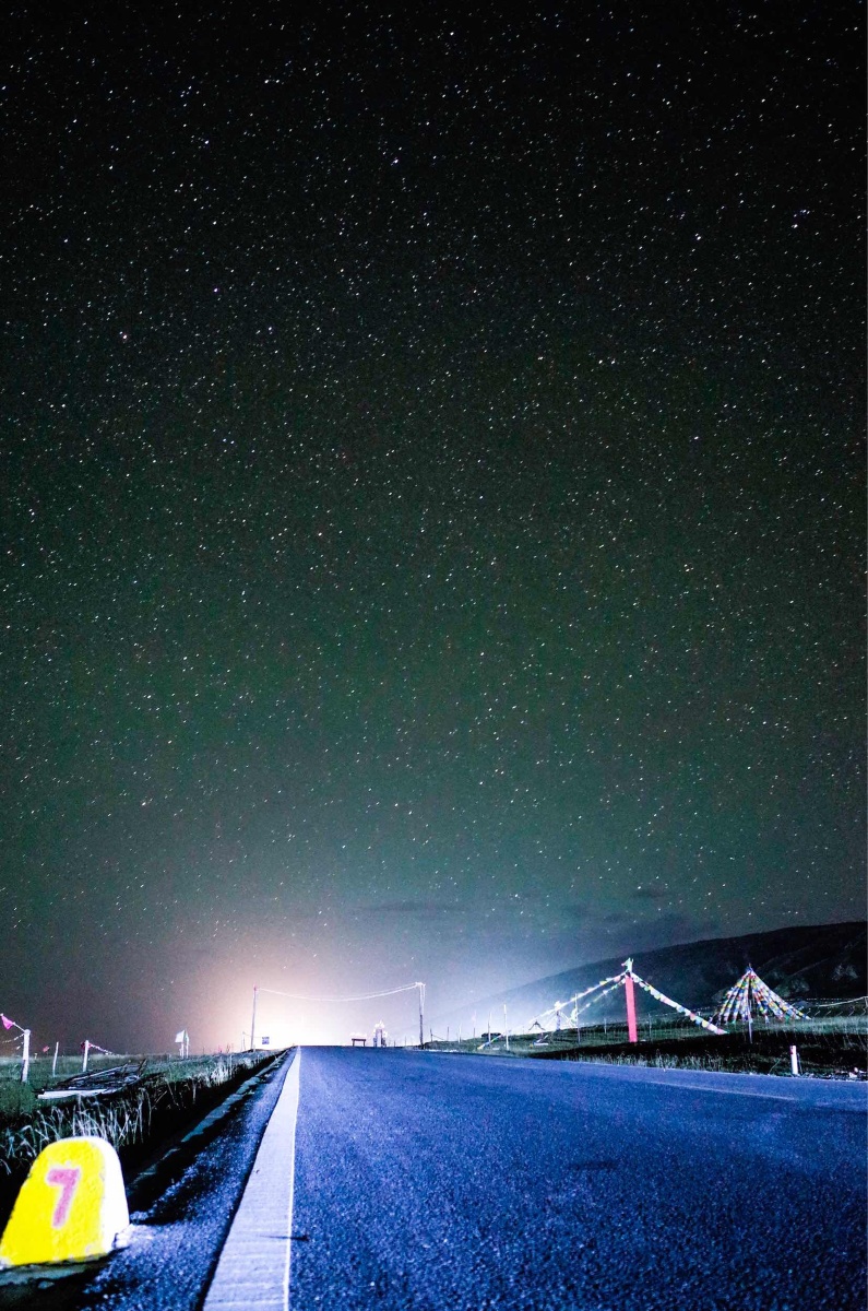 黑马河草原上的星空