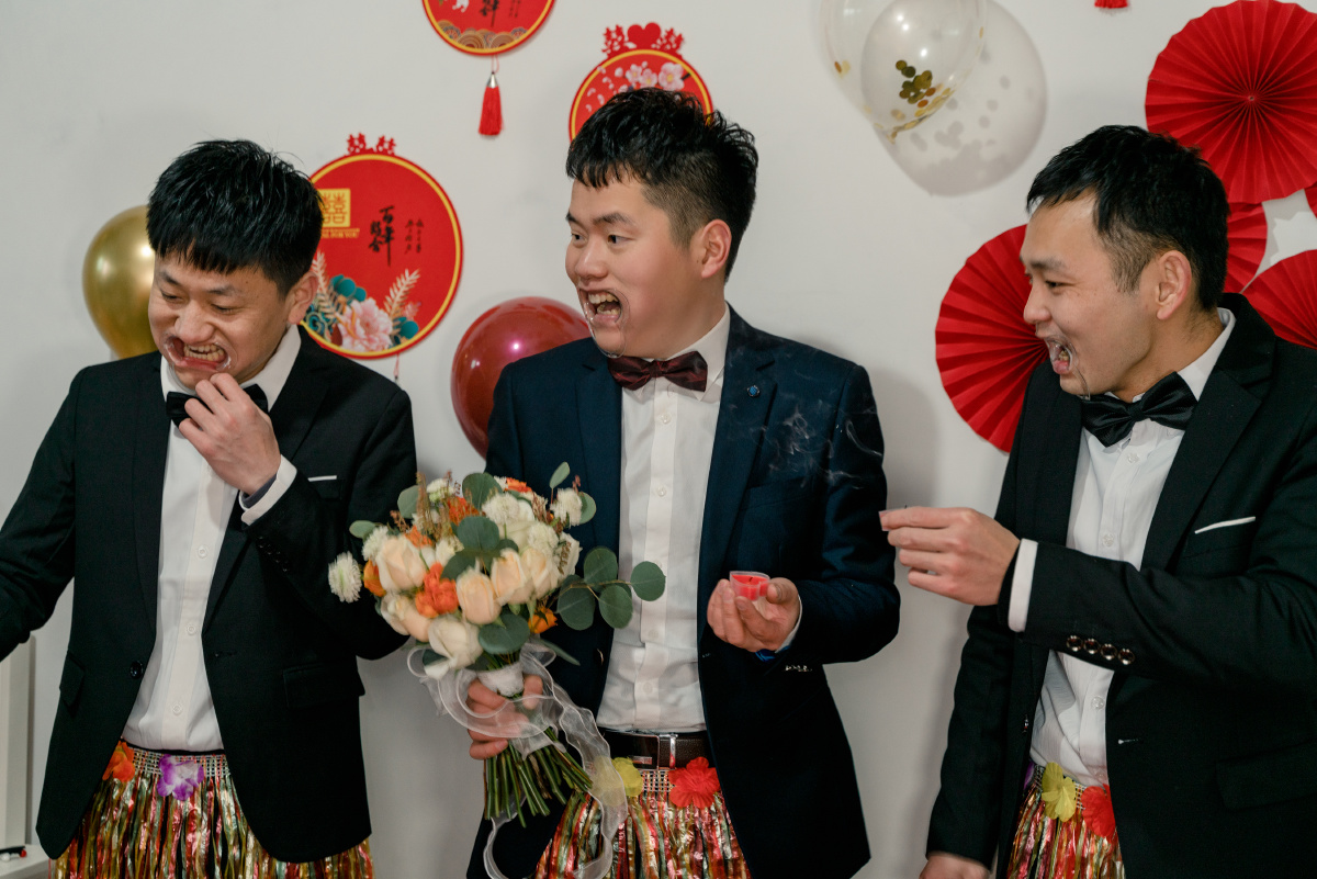 这是一对来自成都大邑的新人结婚当天到处都洋溢着幸福的味道在新人的