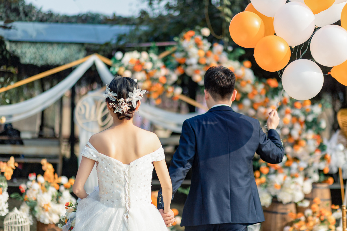 这是一对来自成都大邑的新人结婚当天到处都洋溢着幸福的味道在新人的