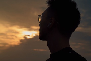 001