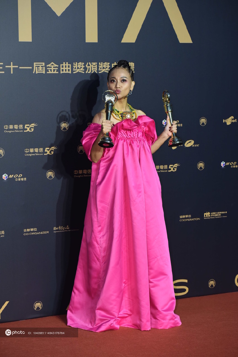 2020金曲奖颁奖礼阿爆kinakaian母亲的舌头获年度专辑奖