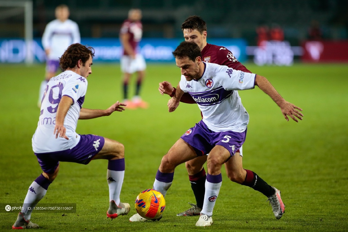 佛罗伦萨主场击败都灵,终结连败 佛罗伦萨主场击败都灵,终结连败