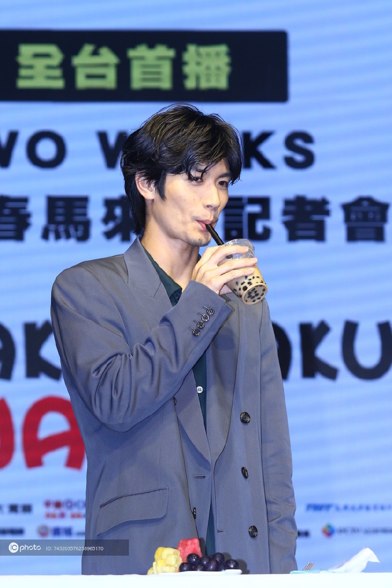 独家日本艺人三浦春马来台宣传新戏笑容甜过奶茶糖