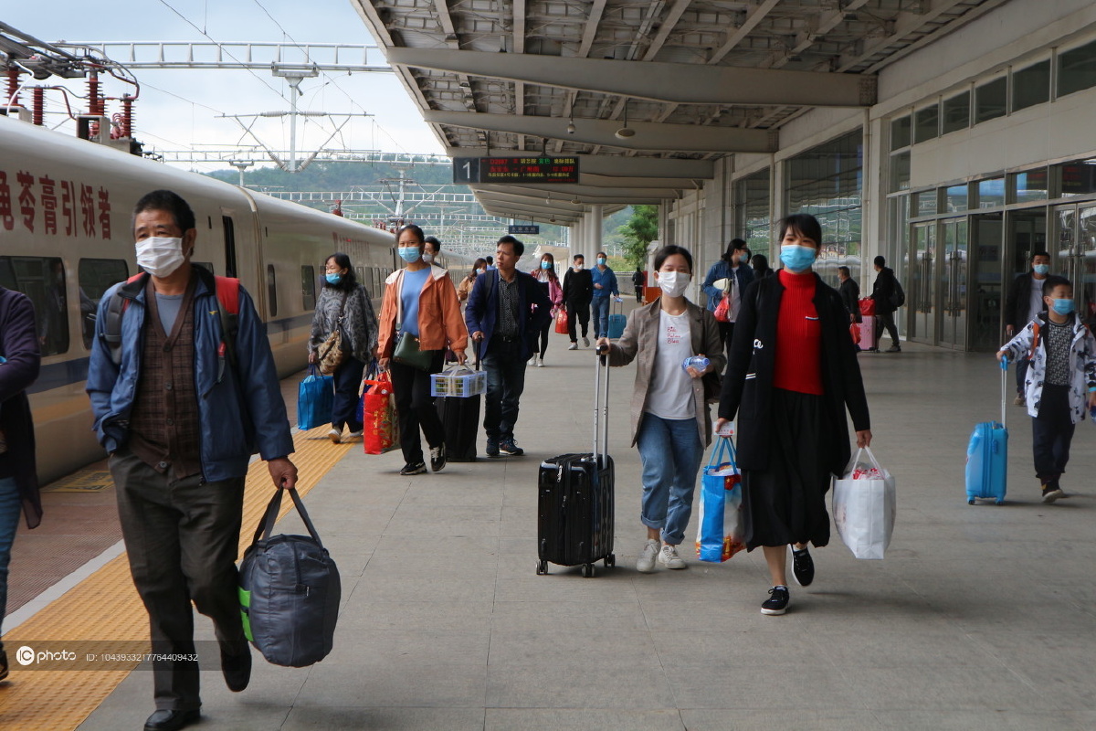 广西全州南火车站迎国庆返程客流高峰 - ic_photo - 图虫