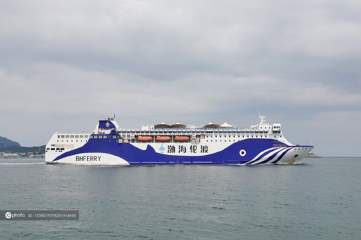 独家:烟台至大连航线大型客滚船 - ic_photo - 图虫