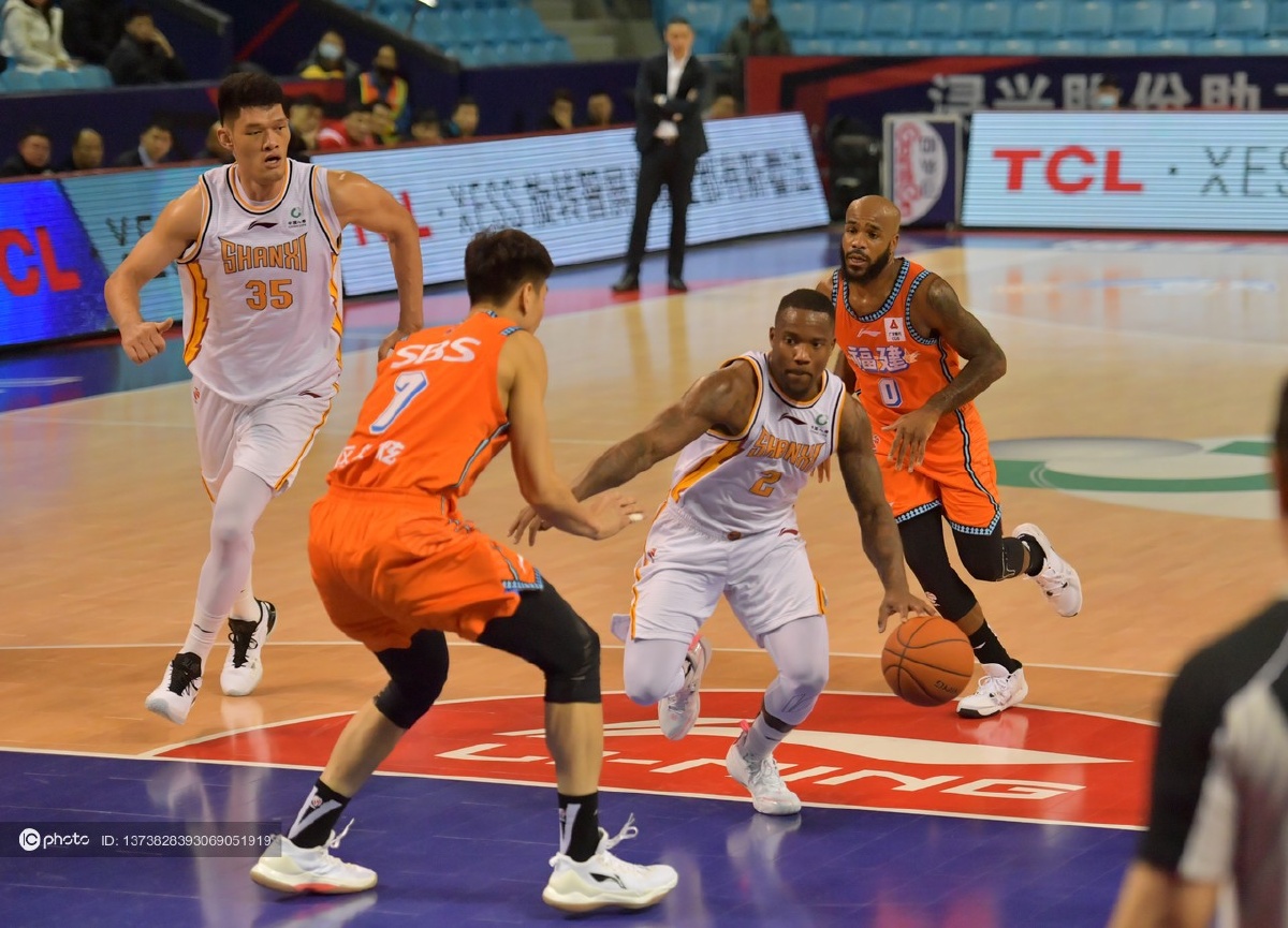 辽篮不敌山西 遭遇赛季首败|58-75！辽篮名将福建缺席，惨败。 辽篮2弃将狂砍31分证明自己