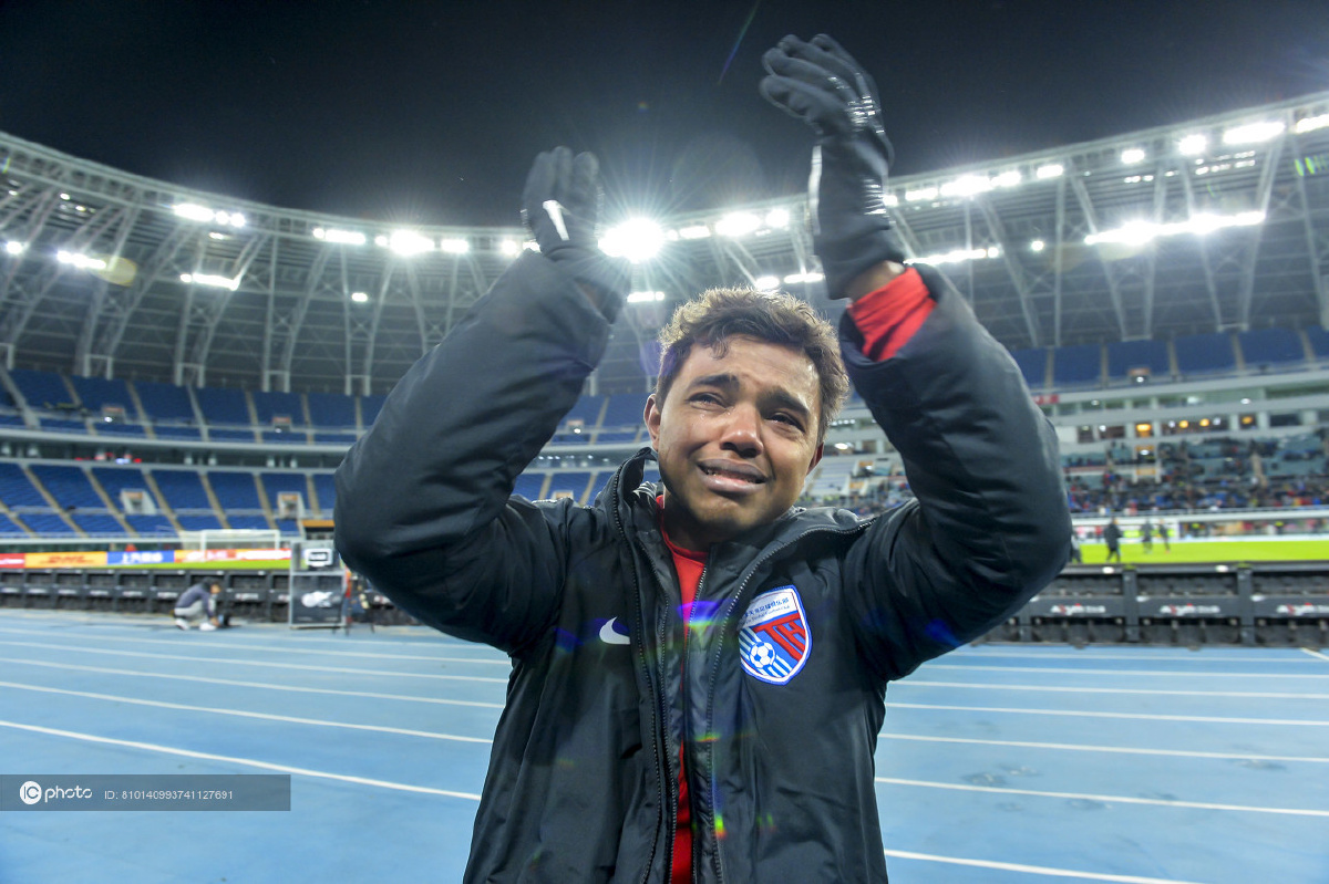 广州富力俱乐部官方宣布巴西外援雷纳迪尼奥离队(资料图)