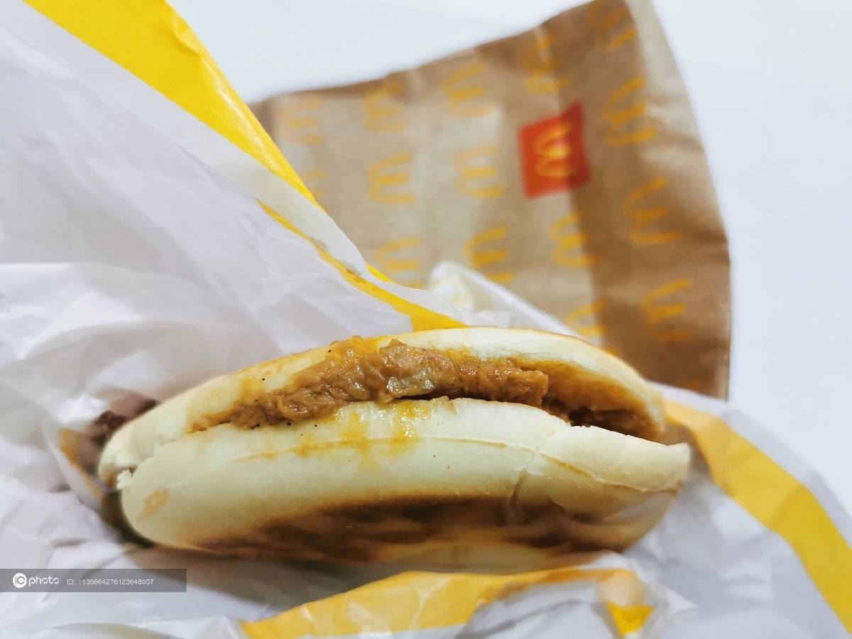 麦当劳新推肉夹馍肉量太少引吐槽你这个外来和尚不懂肉夹馍的精髓