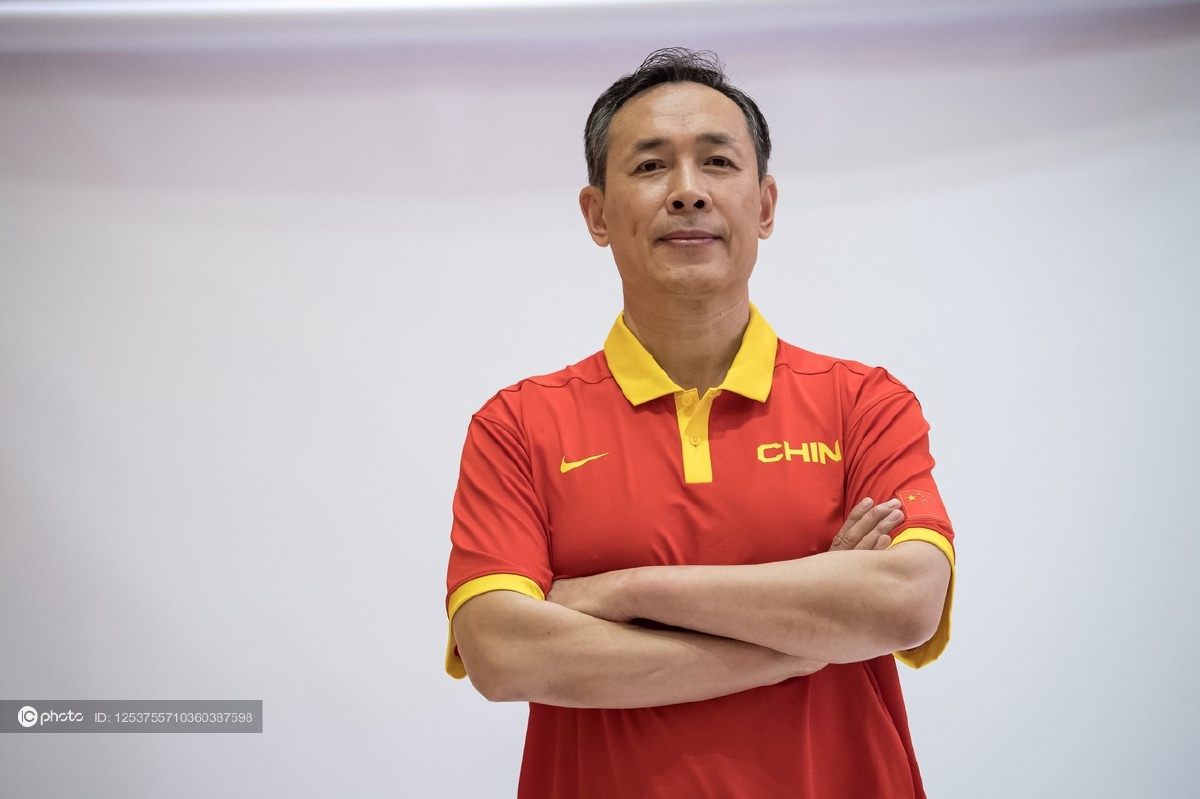许利民因身体原因不再担任国家女篮主教练转岗担任奥运备战执行专员