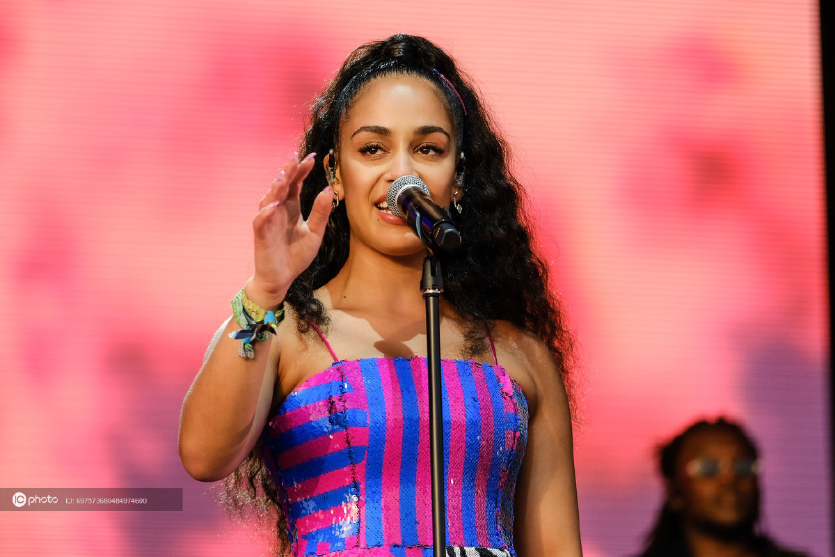 2019glastonbury音乐节乔妹jorjasmith深情献唱