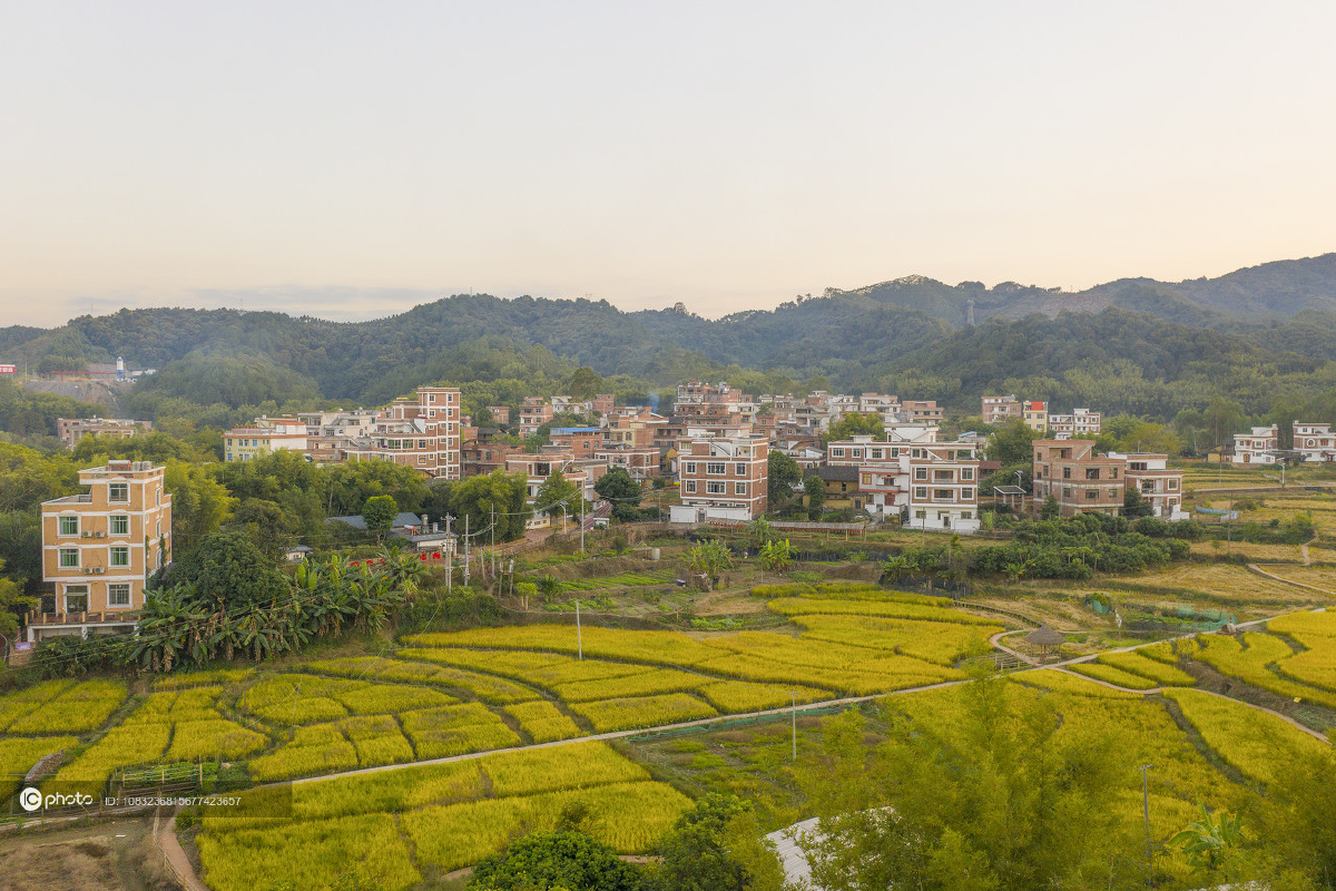 广西梧州冬日暖阳乡村景色美如画