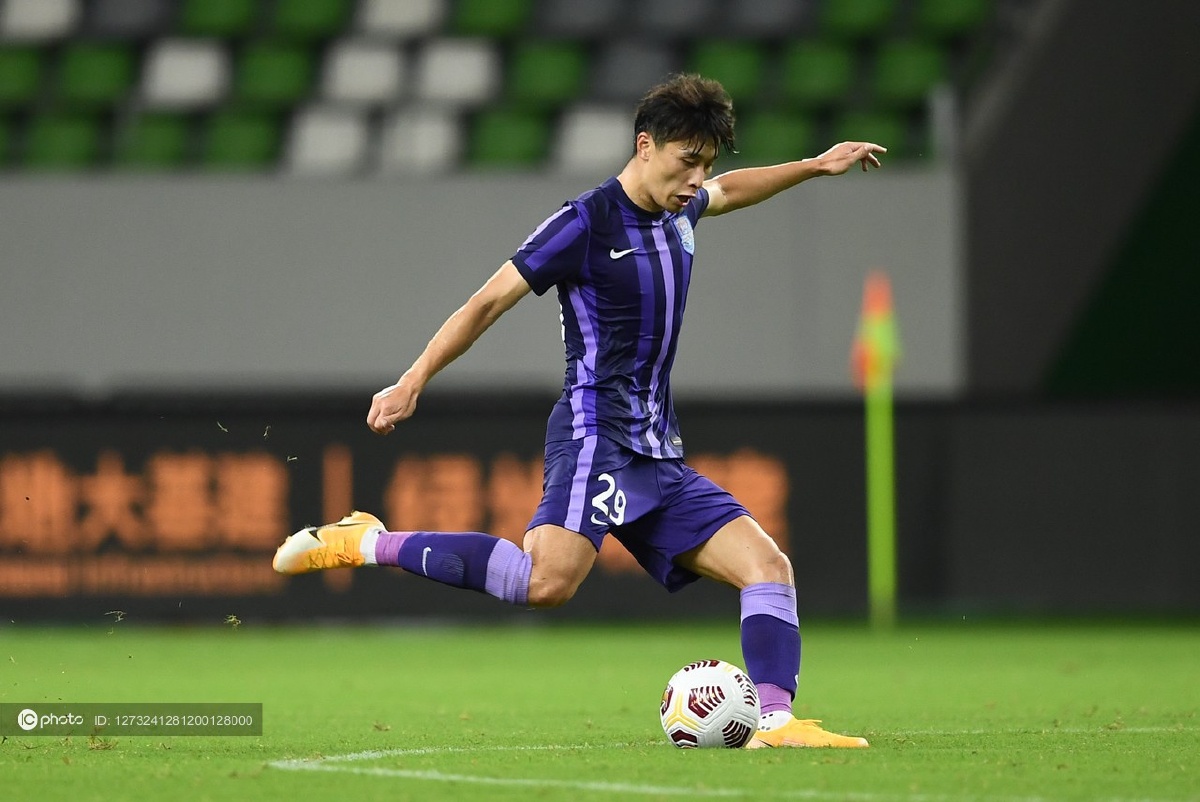 天津津门虎官方巴顿正式加盟球队资料图