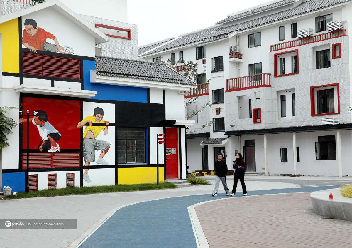 独家:浙江杭州拱墅瓜山城中村改造完成 社区未来感增强 - IC_photo