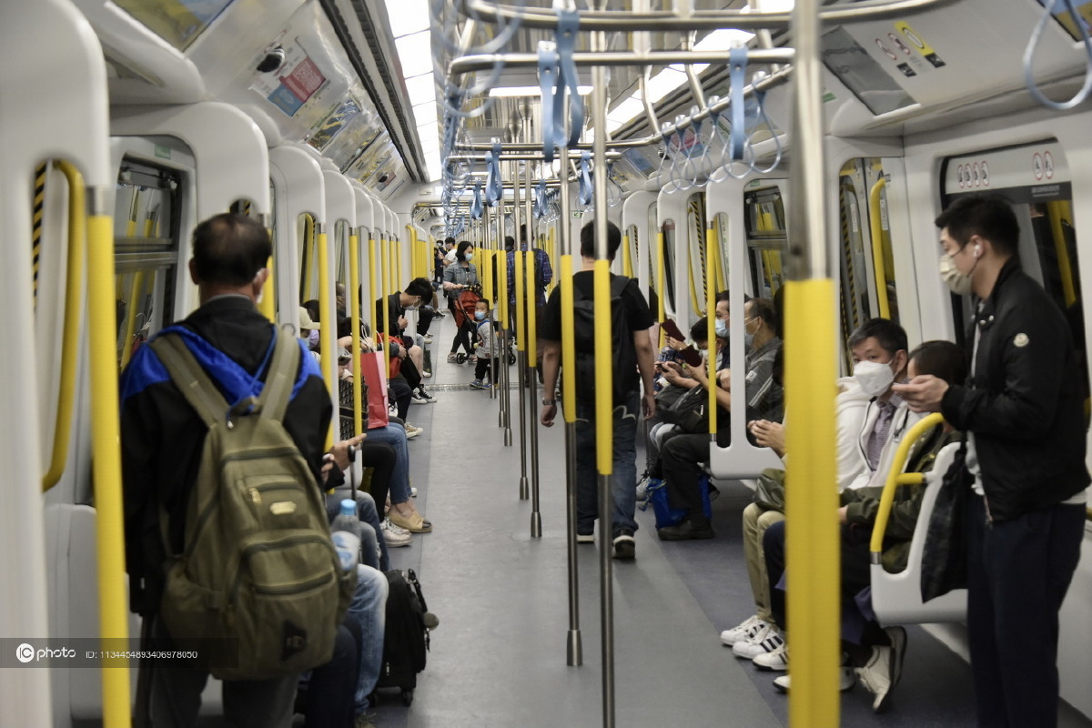 中新社港铁东铁线新信号系统与新车正式投入运作