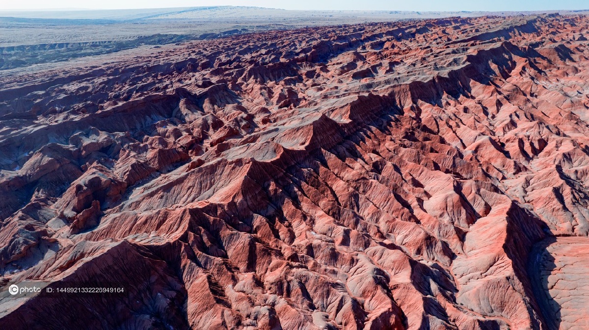 青海柴达木盆地红崖山丹霞地貌