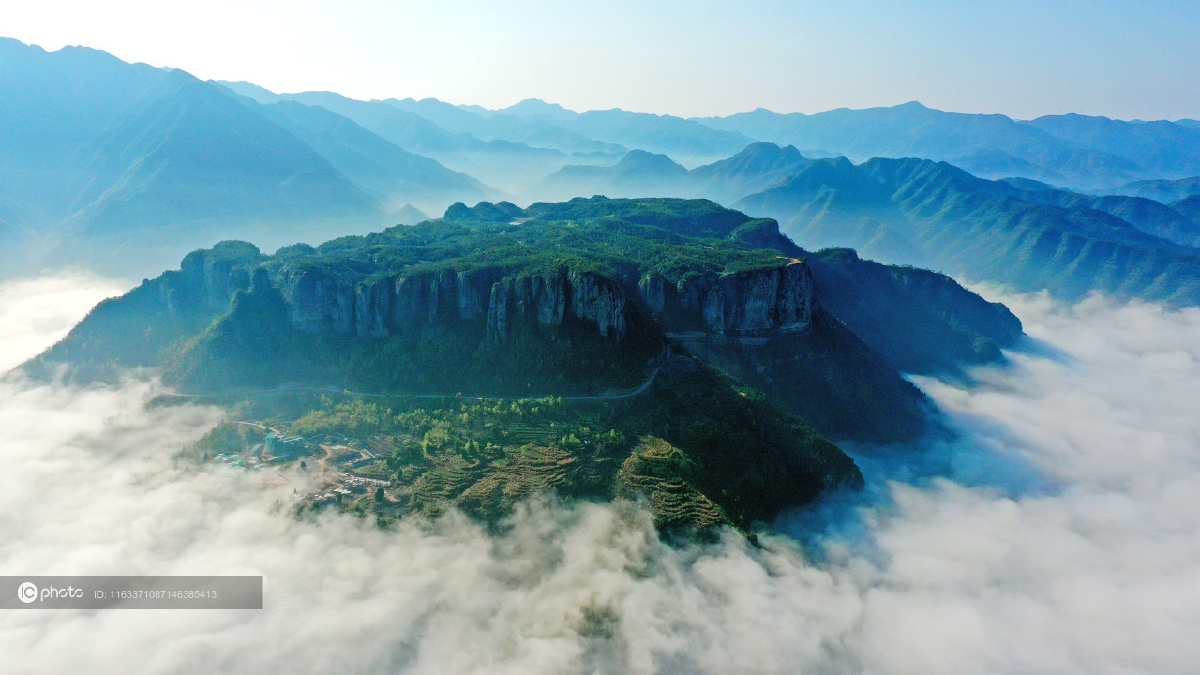 浙江仙居天空之园若隐若现
