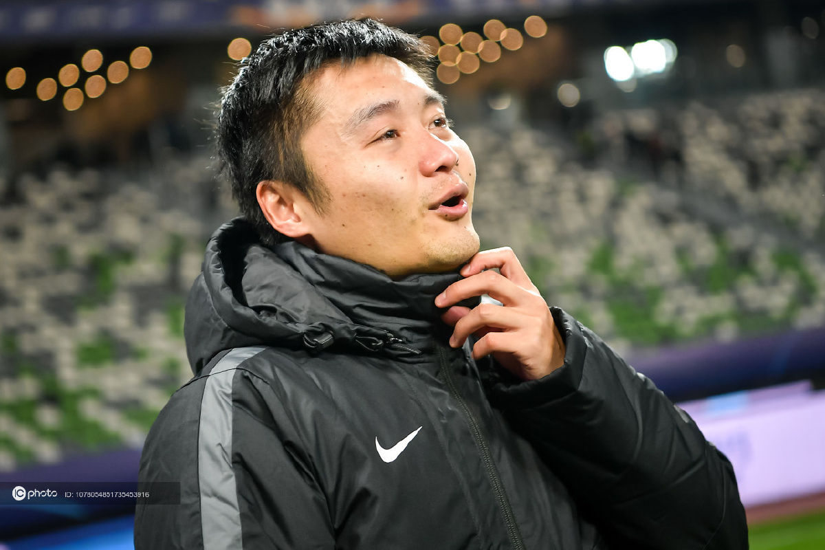 武汉卓尔艰难保级李行埃弗拉赛后落泪