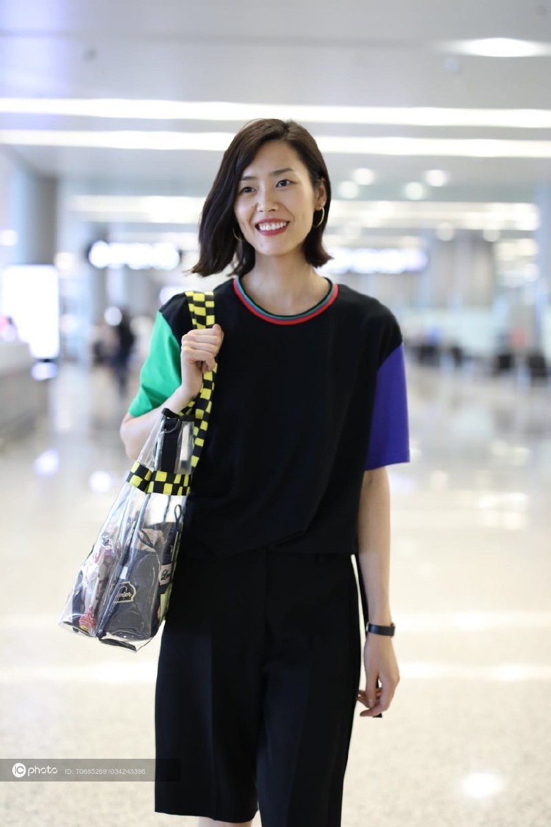 大表姐刘雯斜刘海温婉知性超容超有魅力让人直呼爱了爱了