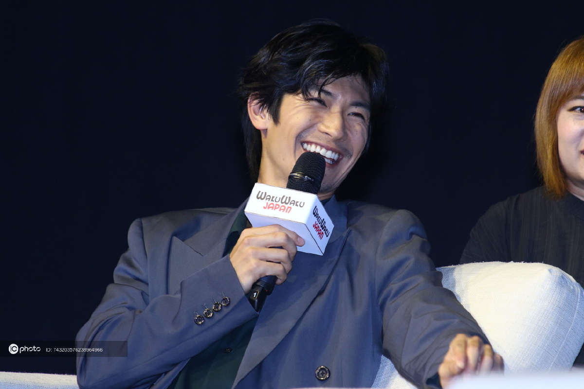 独家日本艺人三浦春马来台宣传新戏笑容甜过奶茶糖