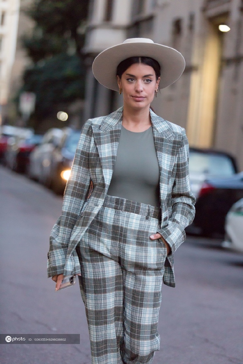 大环小环亮耳畔解锁街拍配饰潮之不得不爱的圈形耳饰