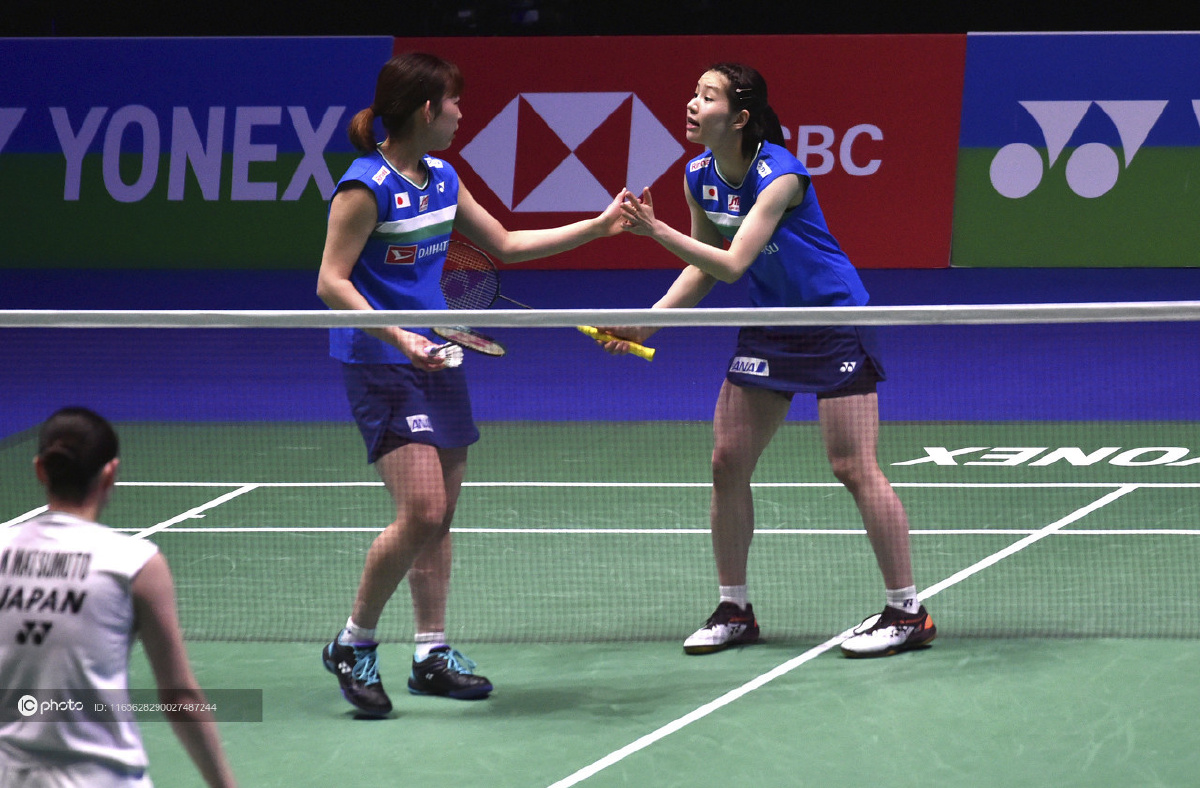 2021全英羽毛球公开赛女双半决赛松本麻佑永原和可娜20松山奈未