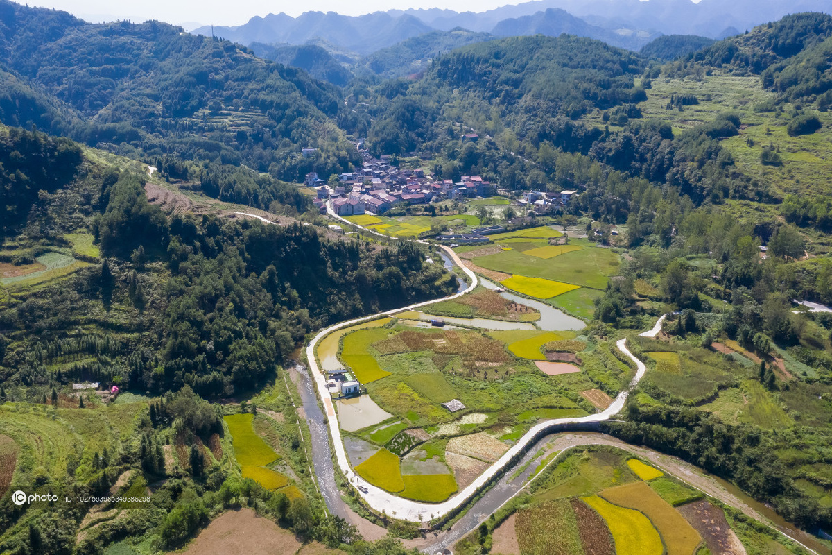 独家:跟拍中寨村第一书记的日常 守住绿水青山,就是守住金山银山!