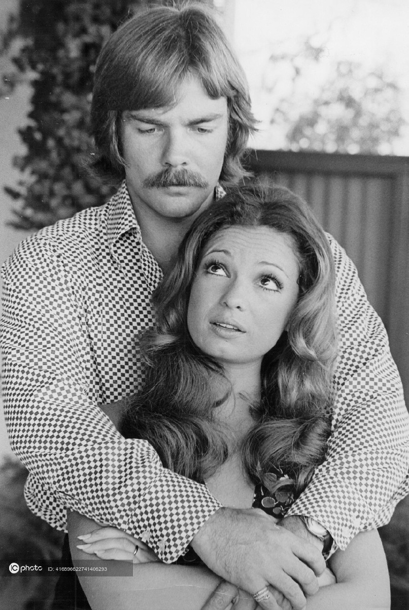 资料凯伦瓦伦汀