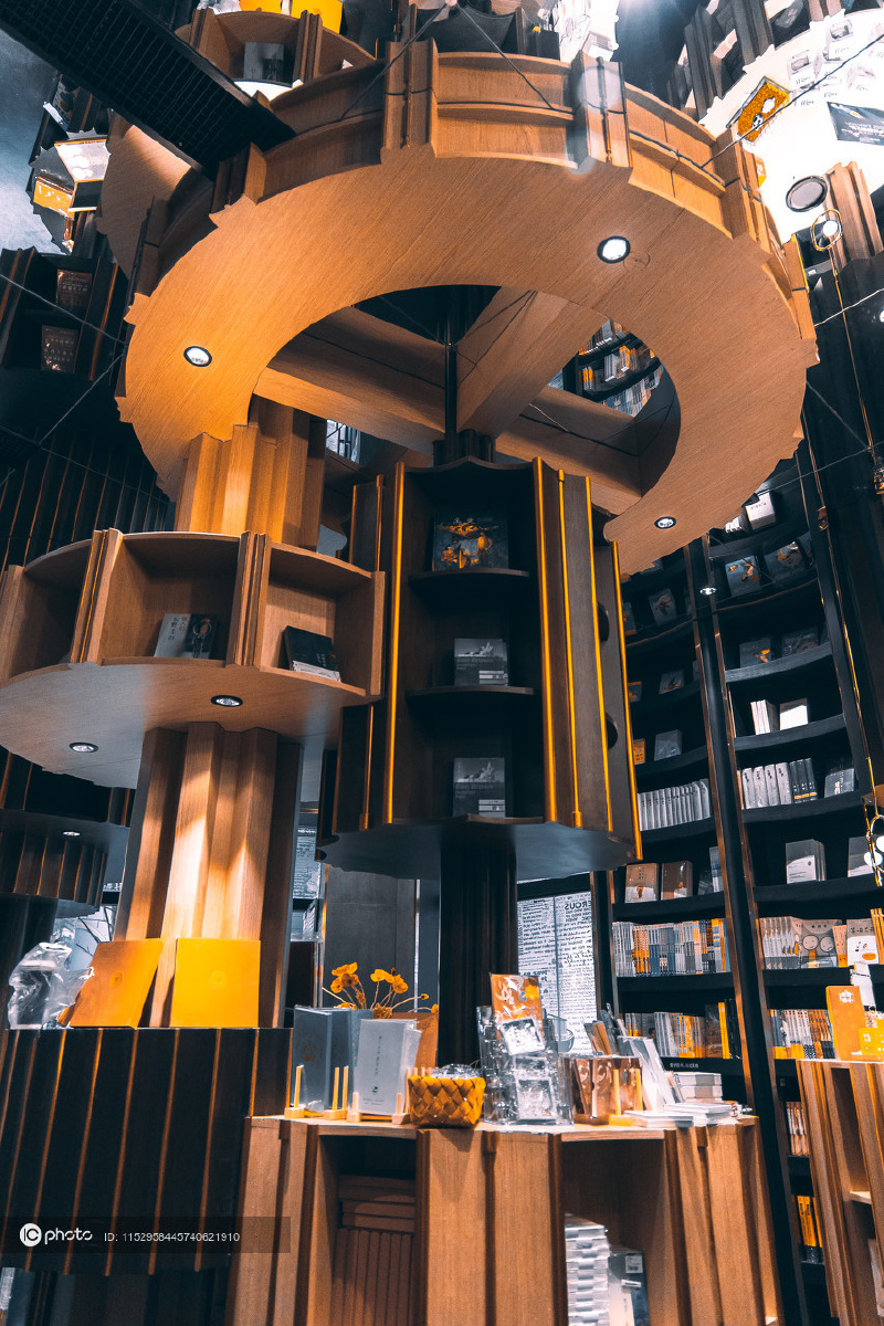 吉林长春新开的钟书阁别有洞天上演现实版霍格沃茨里图书馆