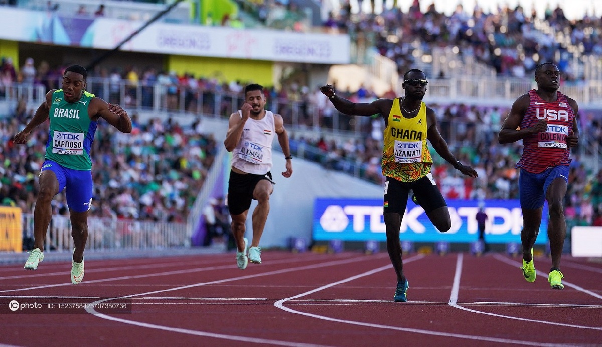 2022尤金田径世锦赛男子100预赛:卫冕冠军科尔曼以10秒08小组第一晋级