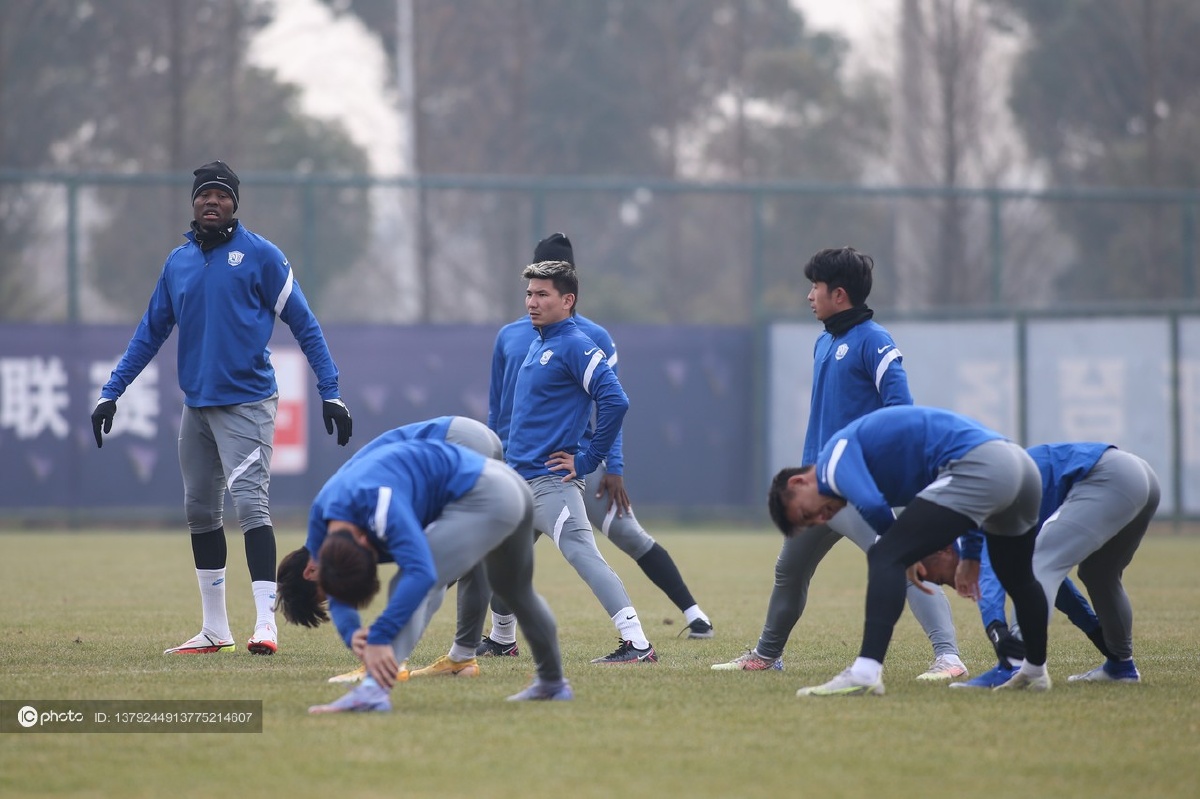 2021中超联赛第22轮前瞻沧州雄狮备战训练