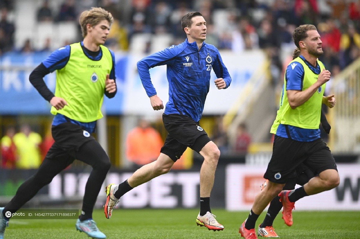 21/22赛季比甲联赛附加赛:布鲁日俱乐部球员训练备战 - ic_photo