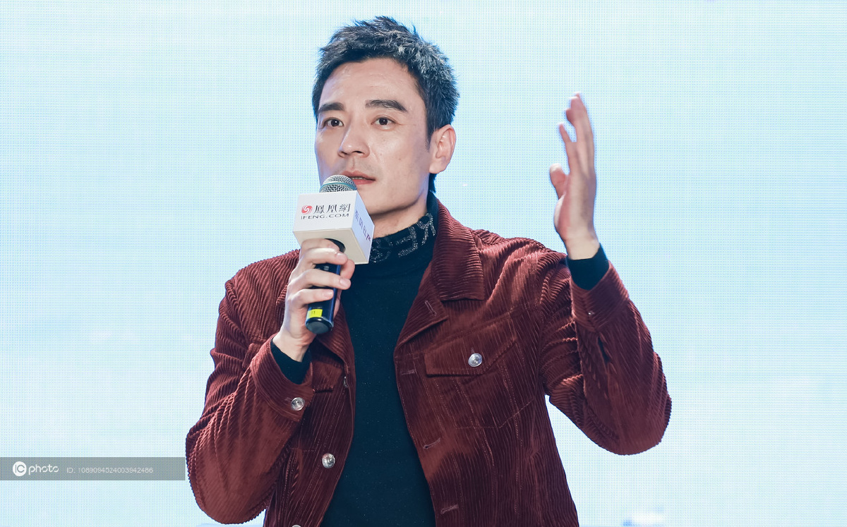 独家李光洁帅气亮相讲述拍公益与死神插肩而过