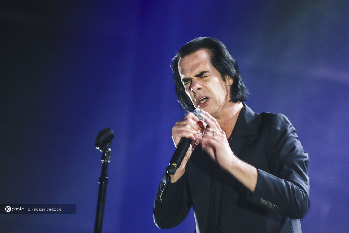 尼克凯夫和坏种子合唱团nickcaveandthebadseeds乐队主唱