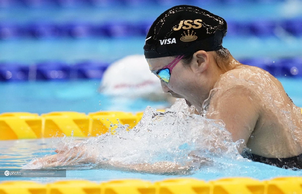 2021日本全国游泳锦标赛女子100米蛙泳决赛渡部香生子夺冠