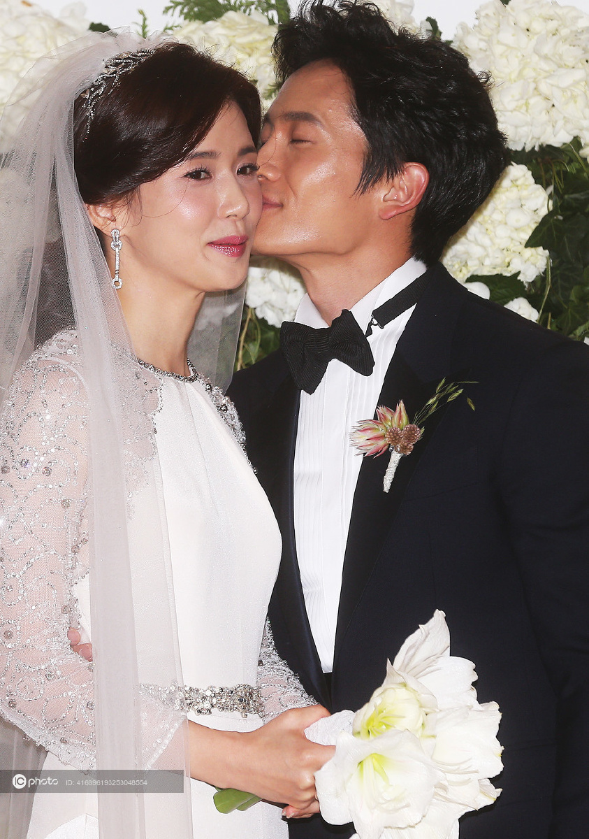 盘点池晟李宝英夫妇喜得二胎妻子被爆怀孕