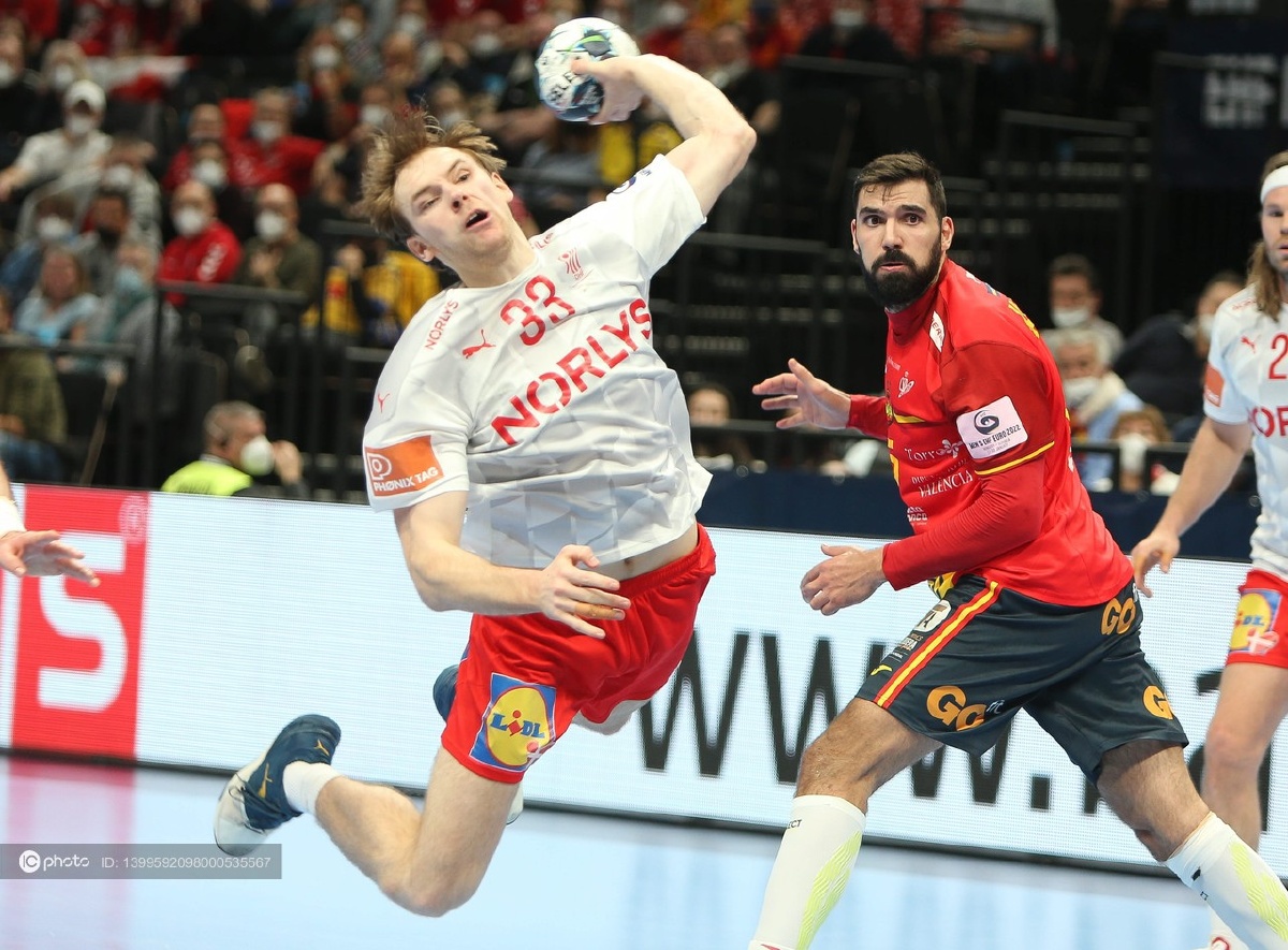 2022欧洲男子手球锦标赛半决赛法国3334瑞典